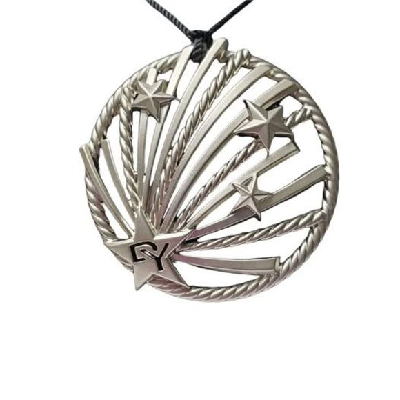 DAVID YURMAN 2021 ANGELIKA HOLIDAY COLLECTIBLE SHOOTING STAR ORNAMENT PENDANT - Picture 9 of 9